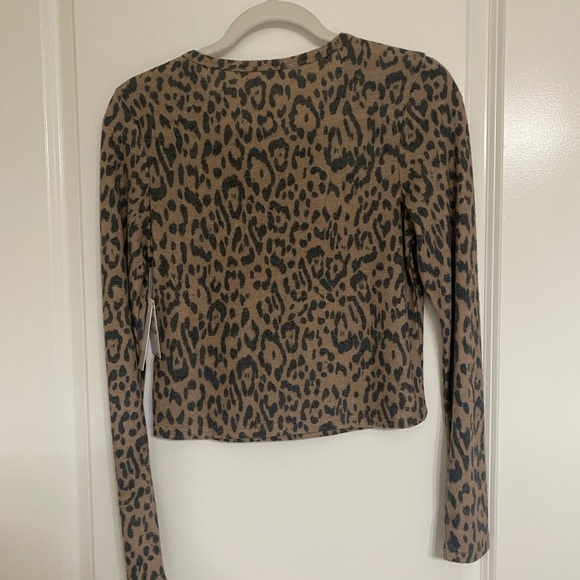 Nordstrom BP crop cheetah top - Picture 2 of 4